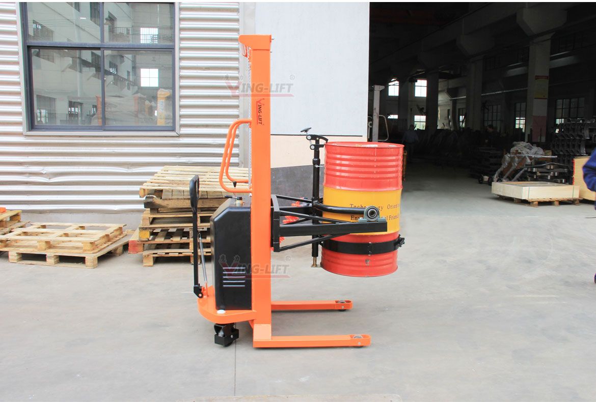 氣動(dòng)油桶翻轉(zhuǎn)車(chē)